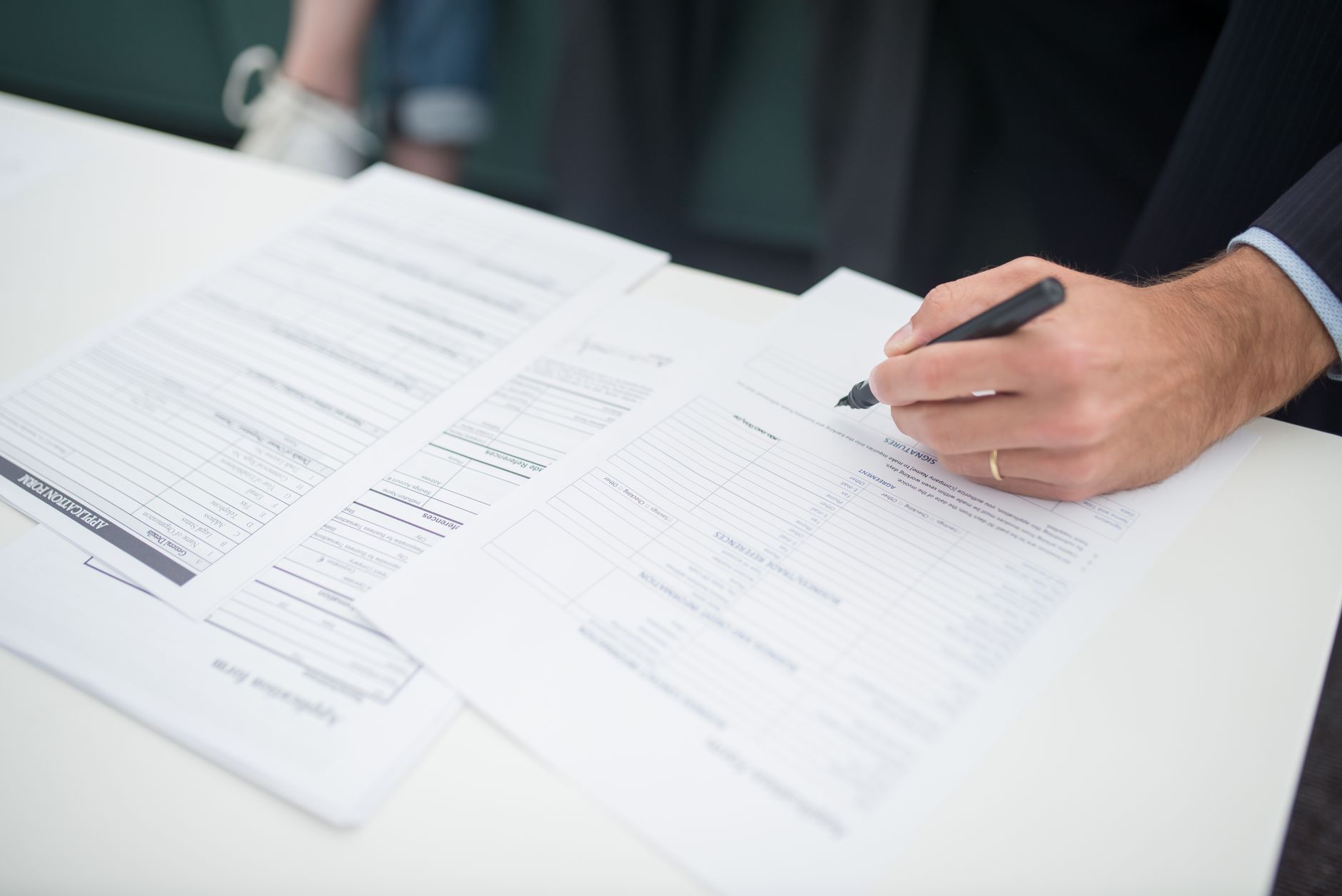Employer reviewing does a suspended license show up on a background check